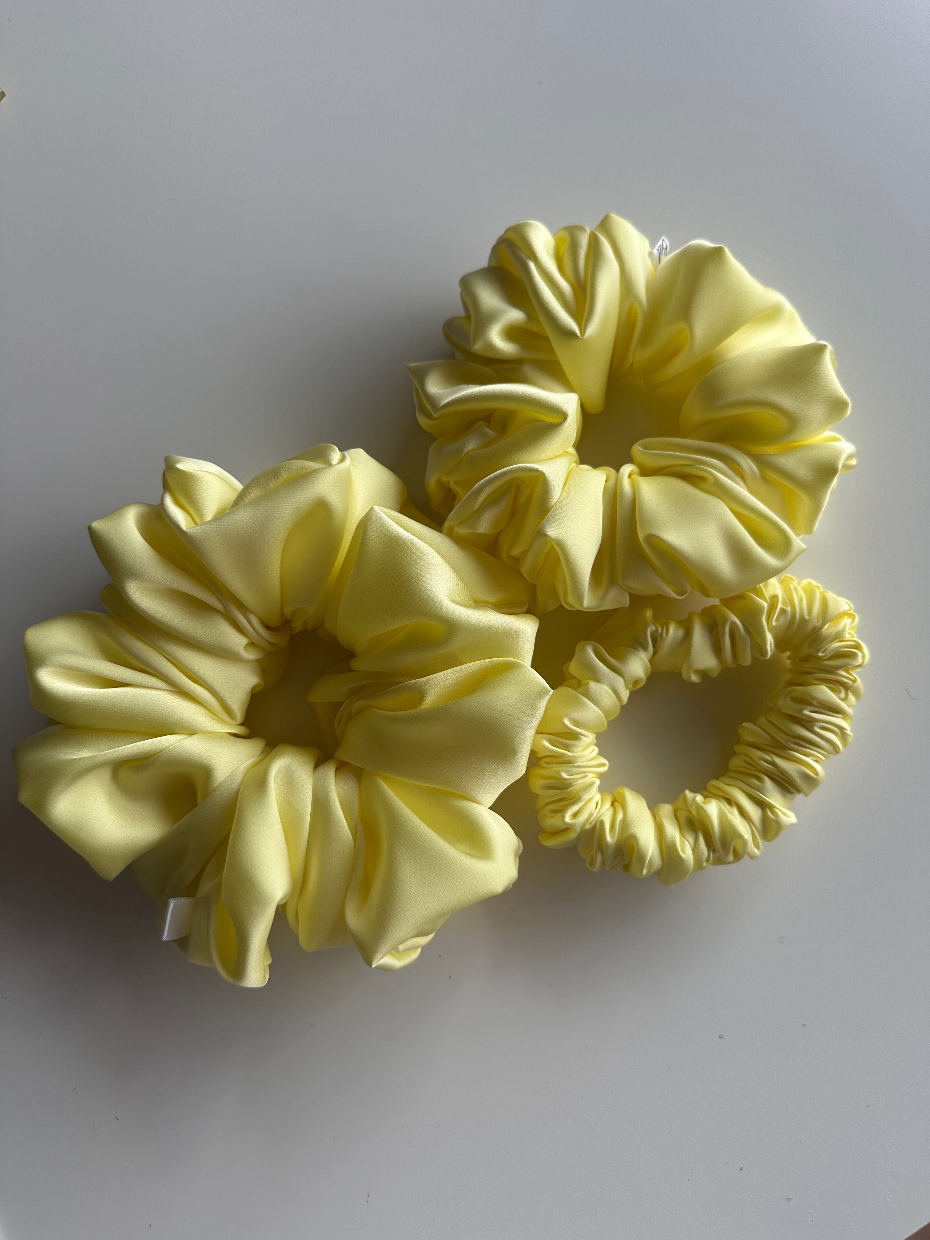 Scrunchie Butter Yellow