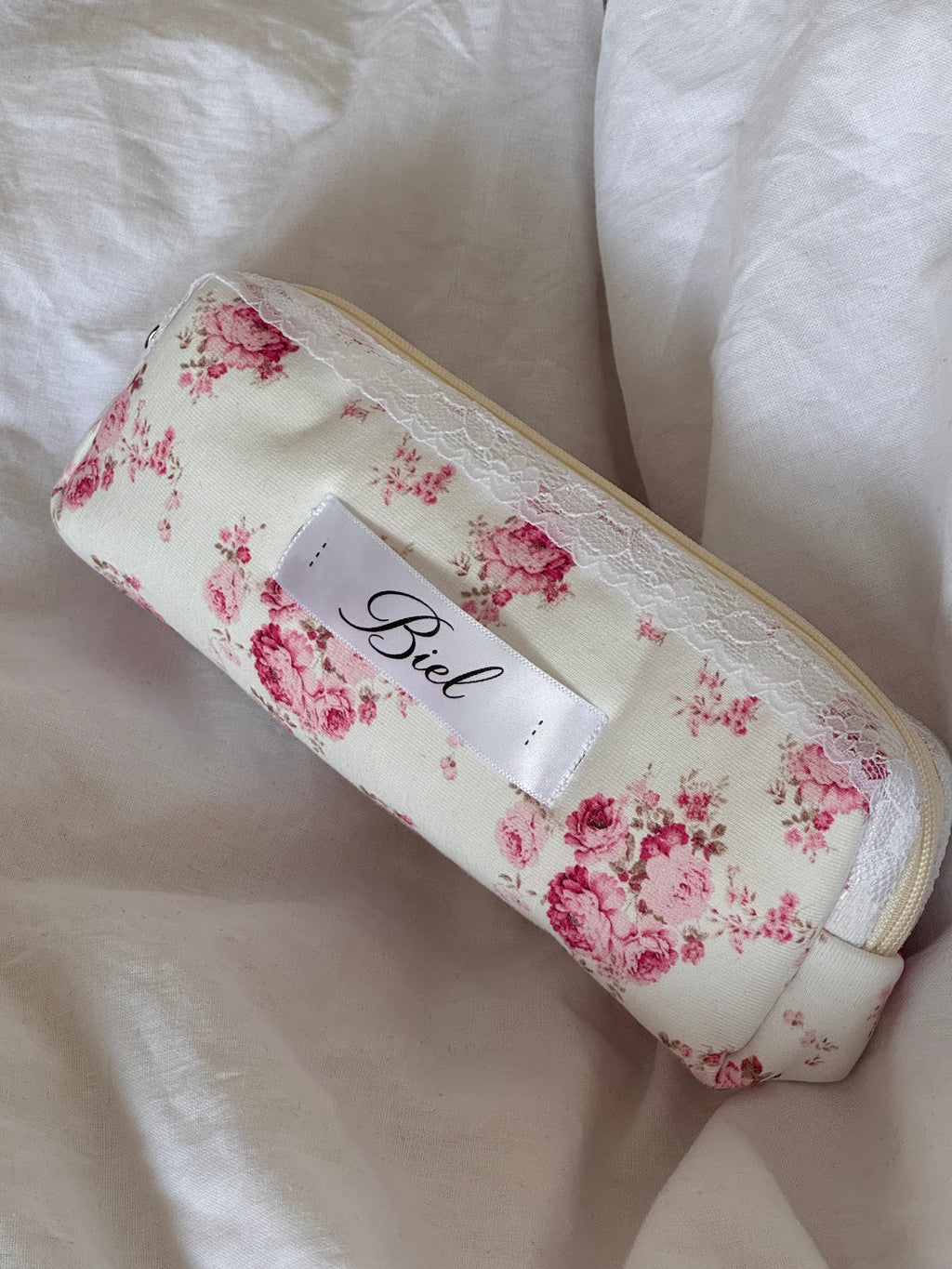 Piórnik/ case All Rose 🌹