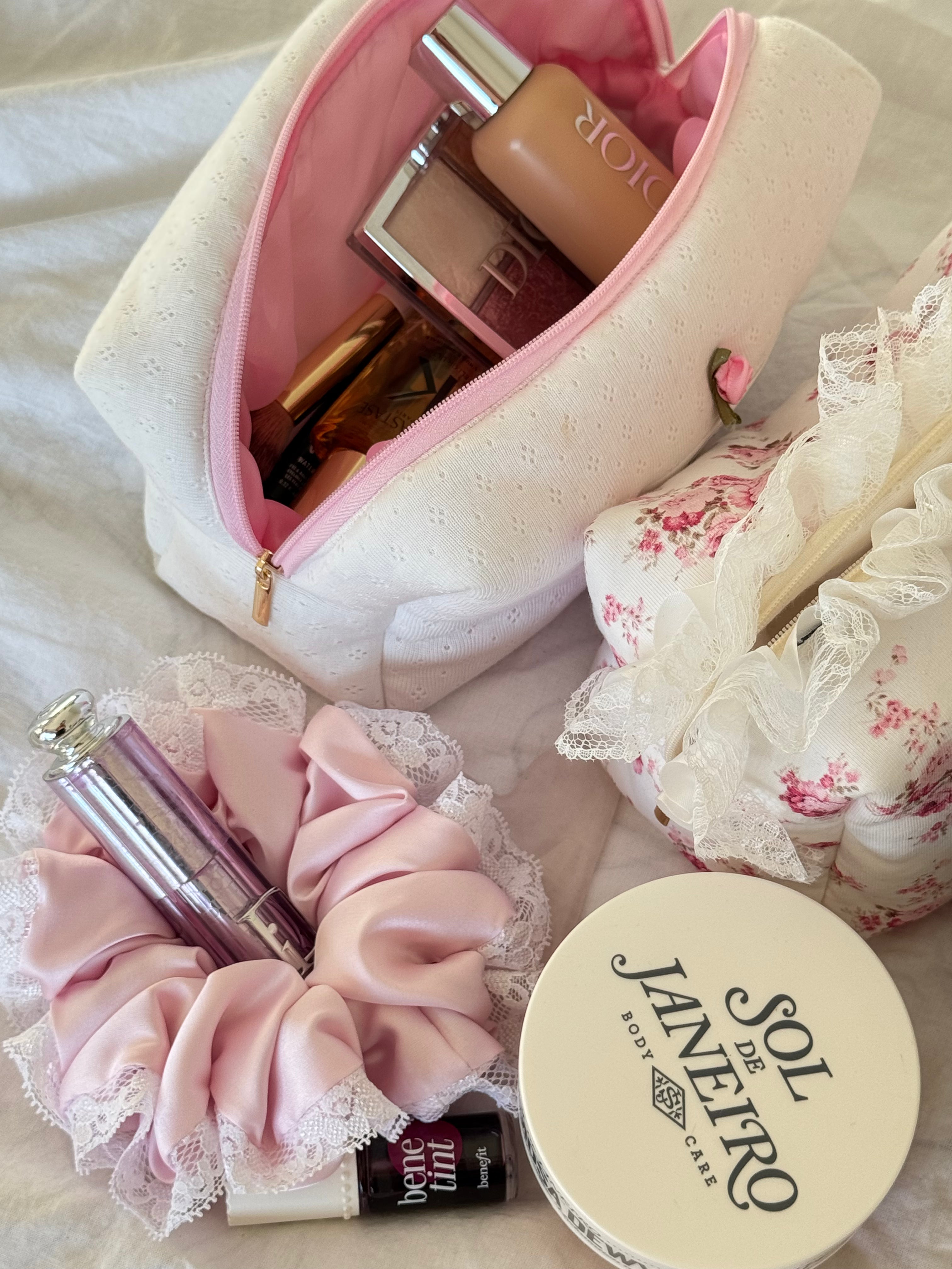 Scrunchie Powder Lace
