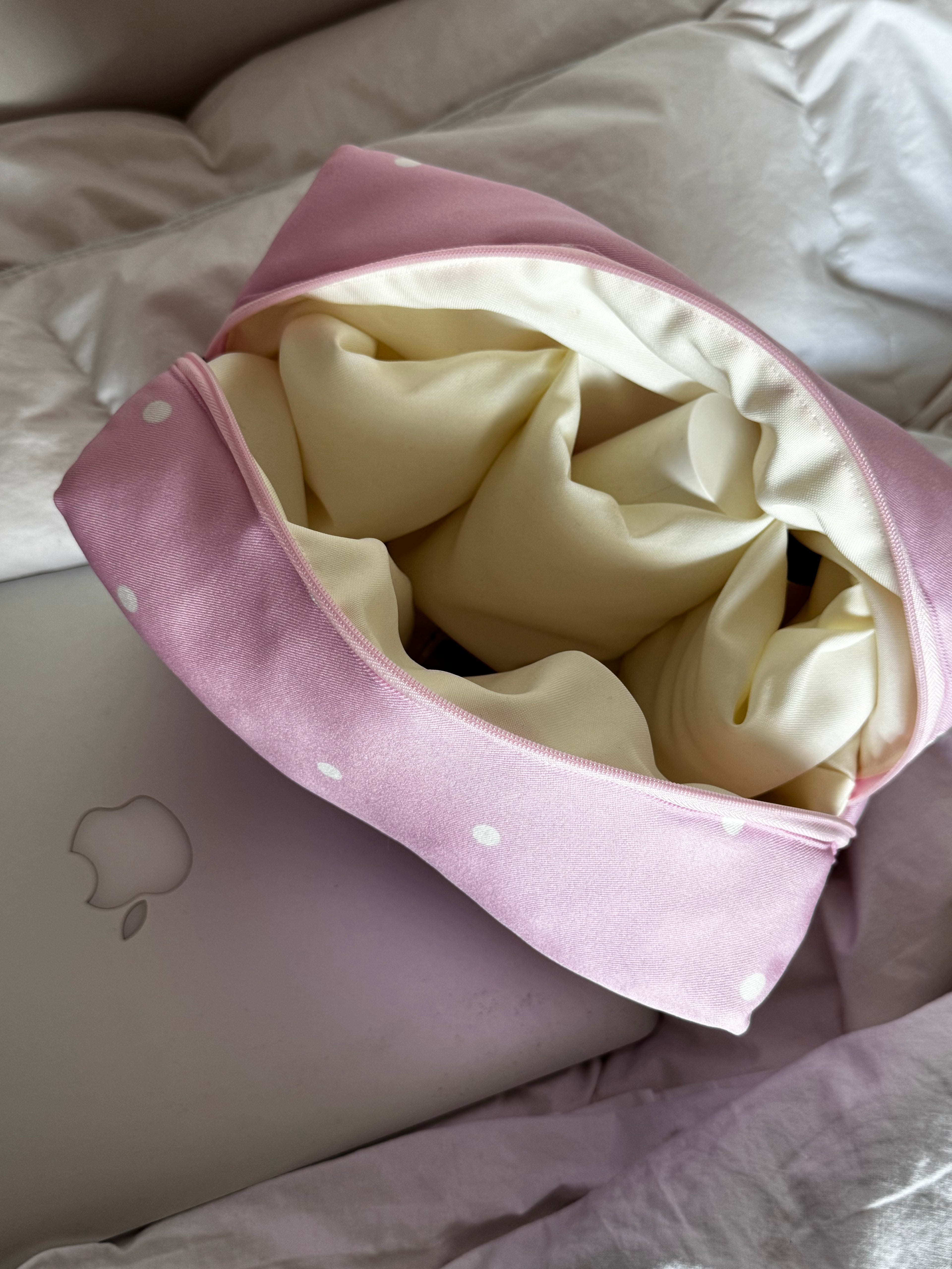 Kosmetyczka Romantic Dotie z przegródkami
