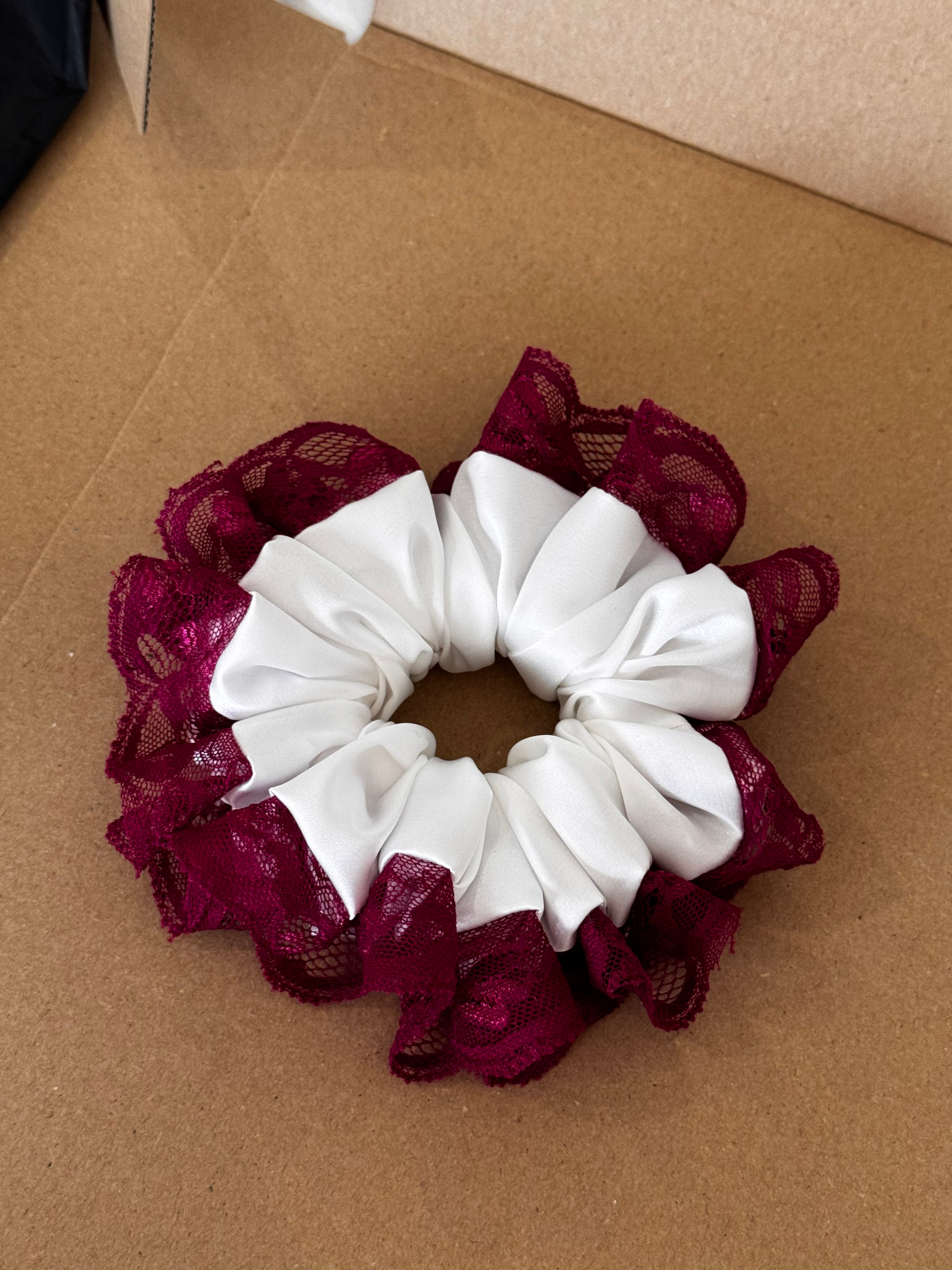 Scrunchie Mulberry Lace