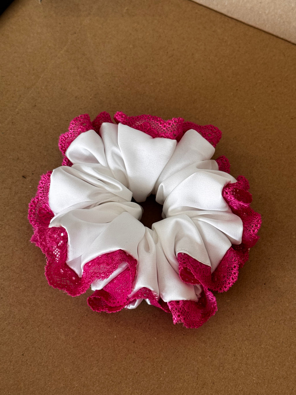 Scrunchie Strawberry Milkshake